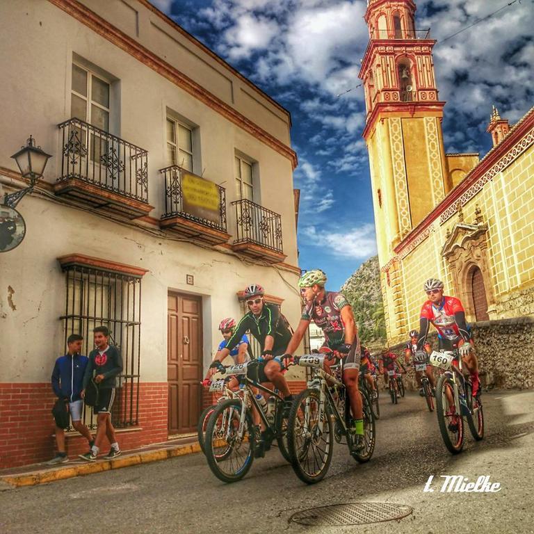La Carrihuela Guest House Algodonales Bagian luar foto